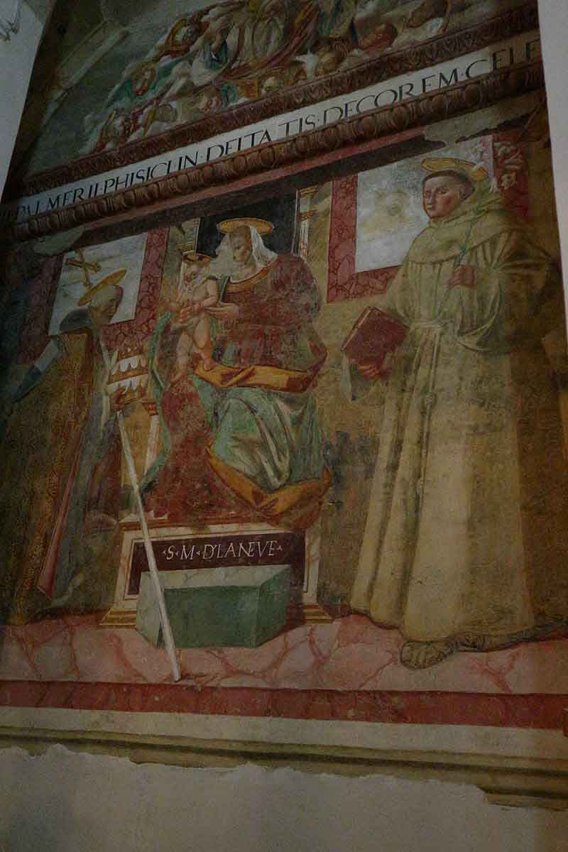 Affresco della Madonna della Neve e Santi