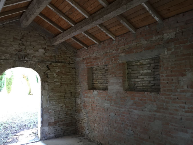 Interno entrata Chiesetta di Sant'Antonio