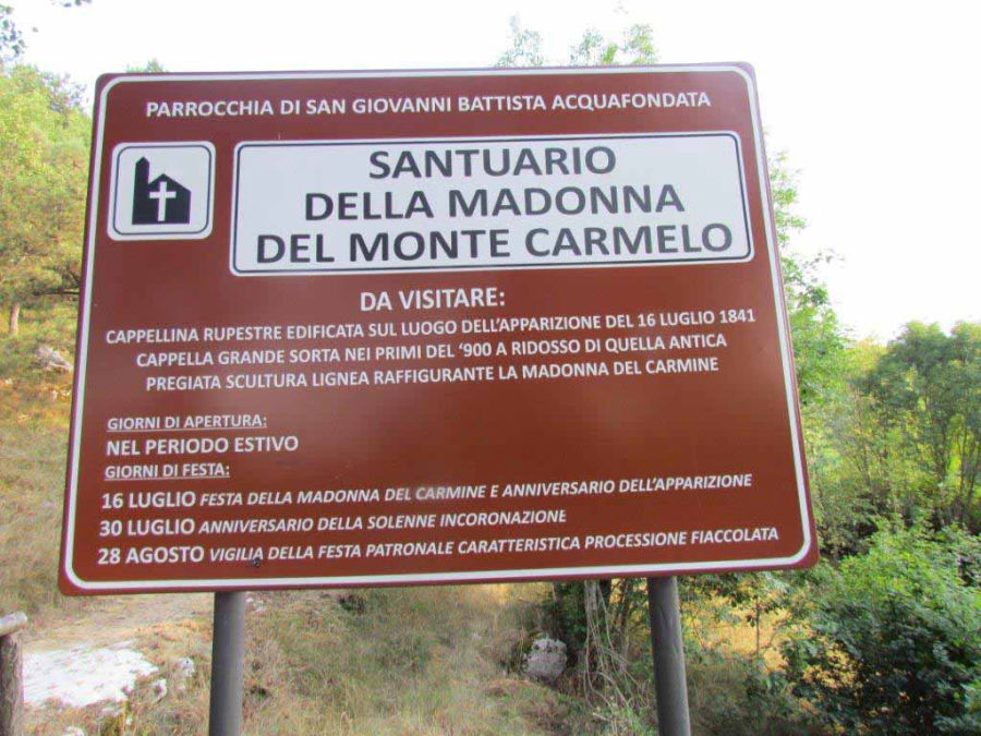 Cartello indicatore stradale