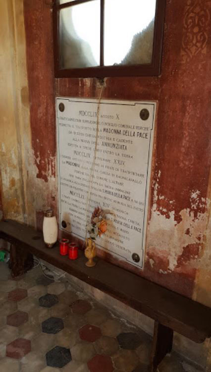 Lapide della Madonna della Pace
