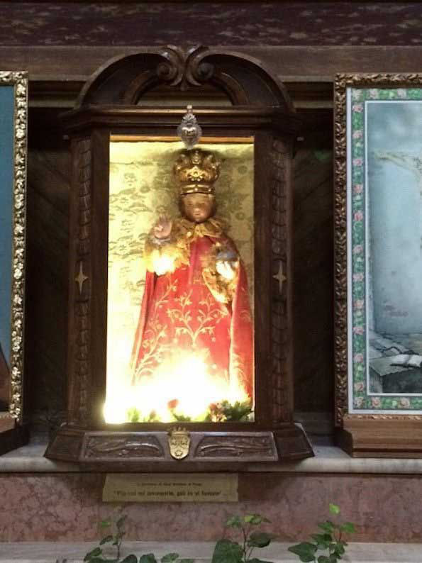 Statua del Bambino Gesù