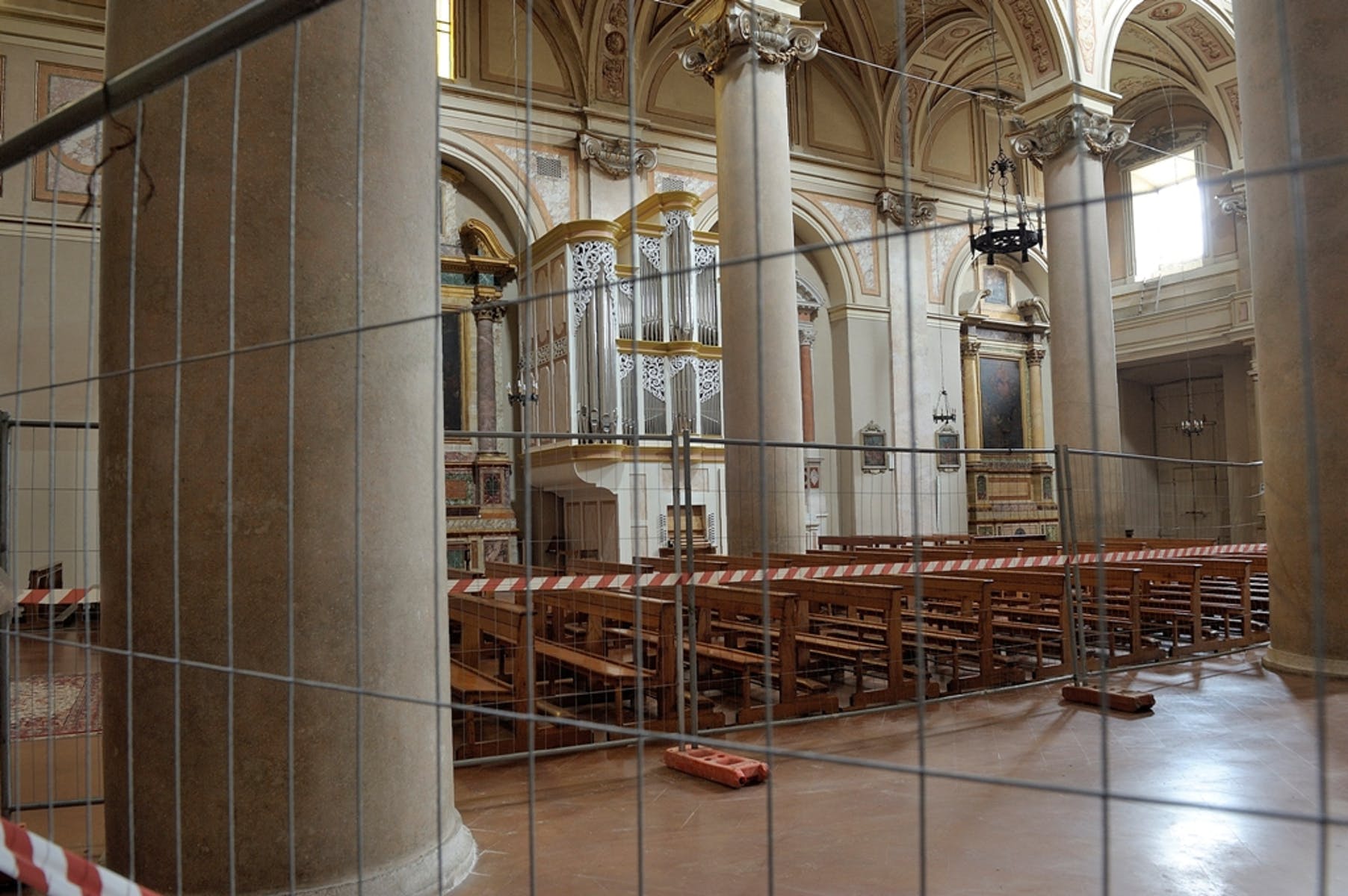 Organo a trasmissione meccanica di tre tastiere