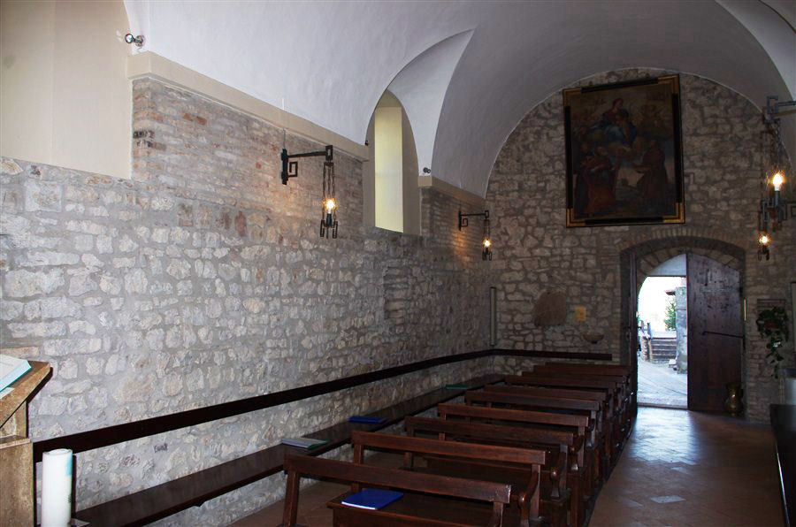 Parete sinistra e controfacciata