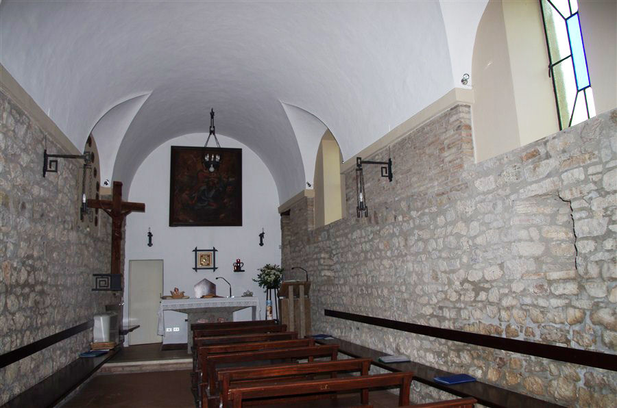 Navata e parete destra