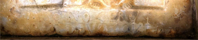 Iscrizione in fondo alla formella