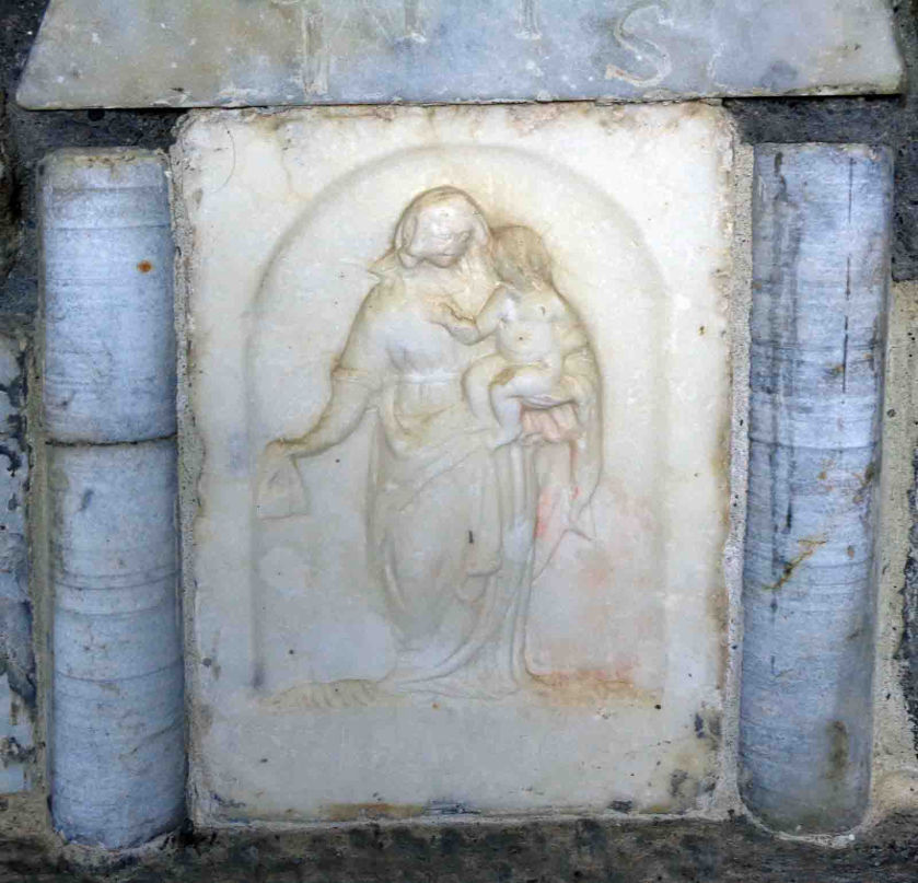 Due colonne in bardiglio