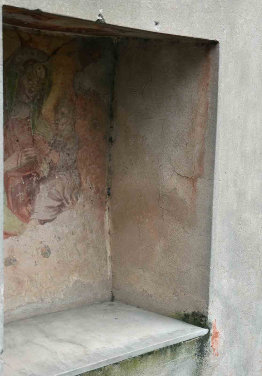 Lato destro della nicchia