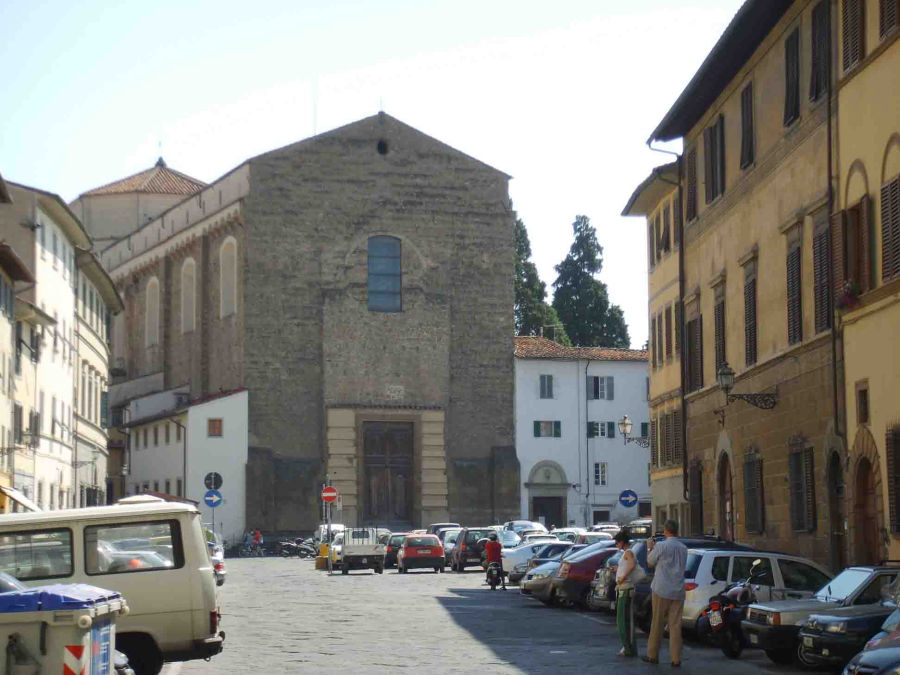 Vista dalla fine di Piazza del Carmine
