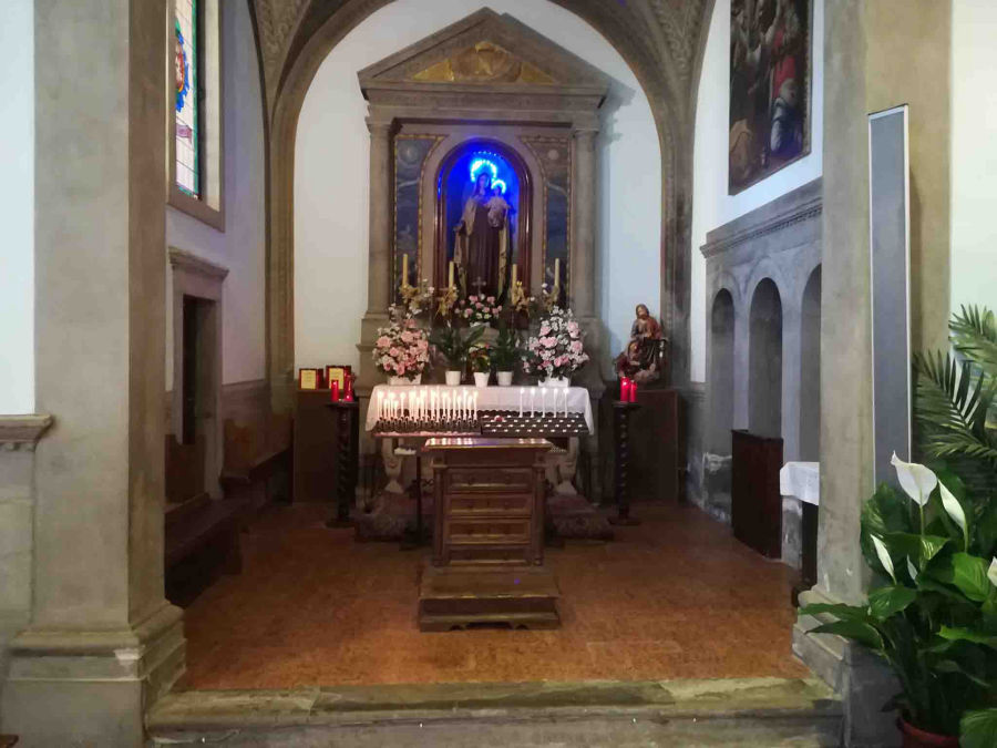 Altare della Madonna del Carmine