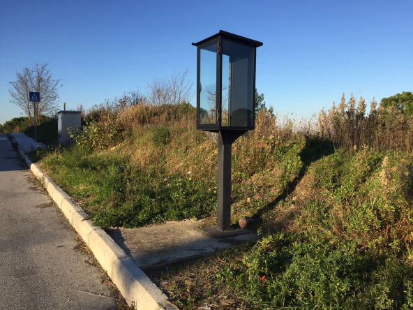 Nuova teca in ferro e vetro