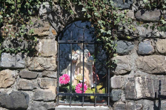 Particolare dell'edicola