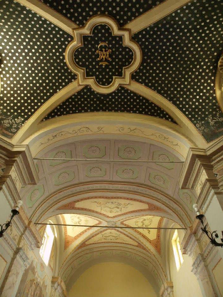 Decorazioni a tempera di pregevole fattura