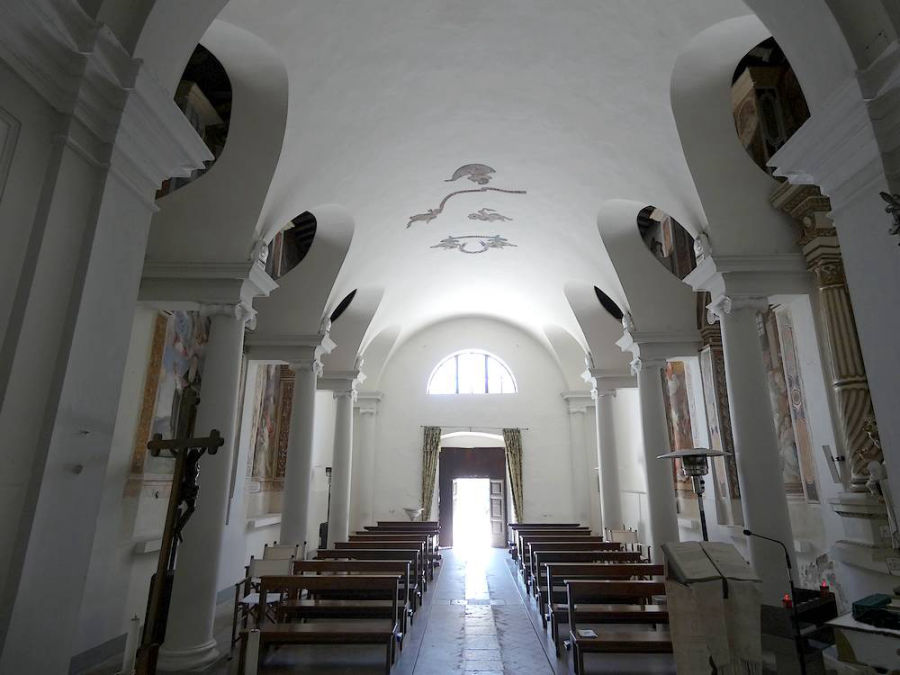 Interno verso l'uscita