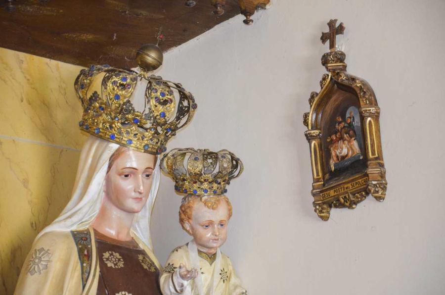 Statua della Madonna del Carmine