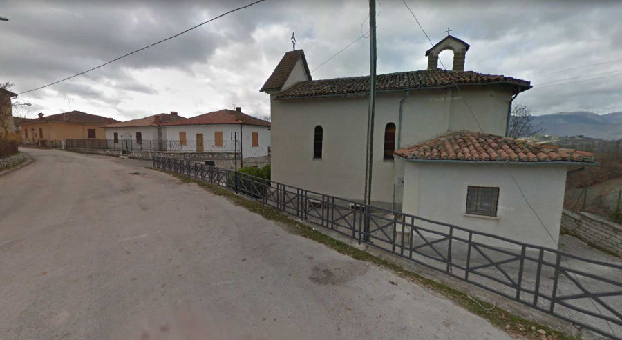 Vista da destra, dietro