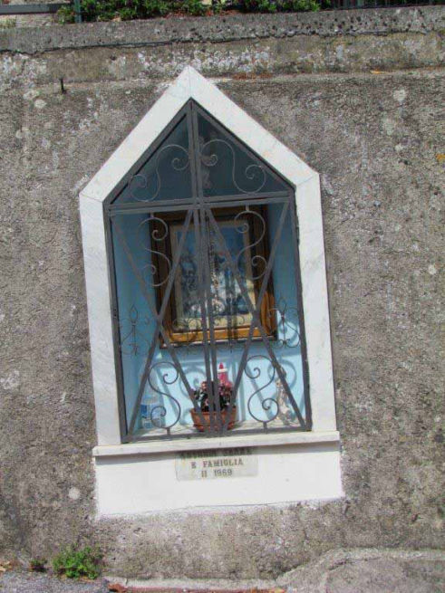 Maestà Madonna del Carmine con anime purganti