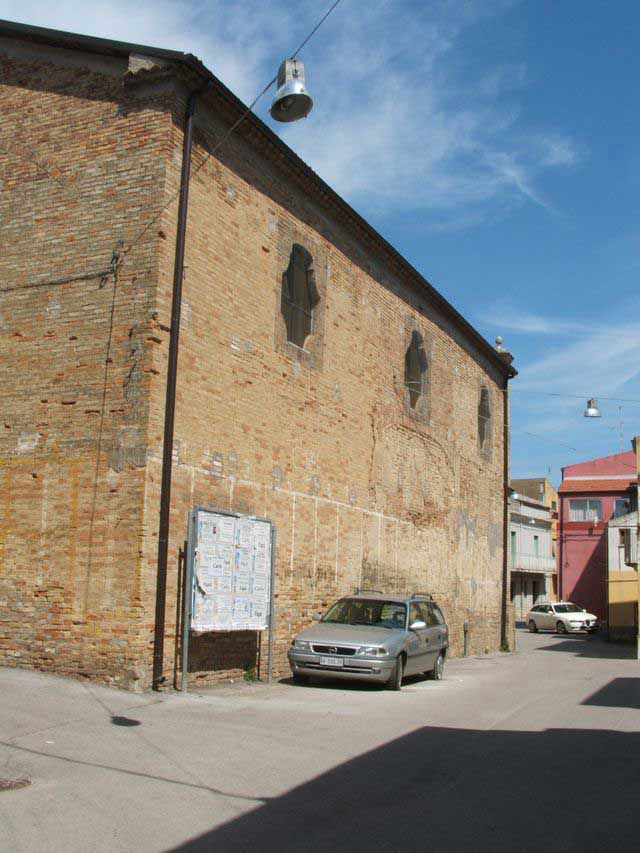 Vista dal lato sinistro