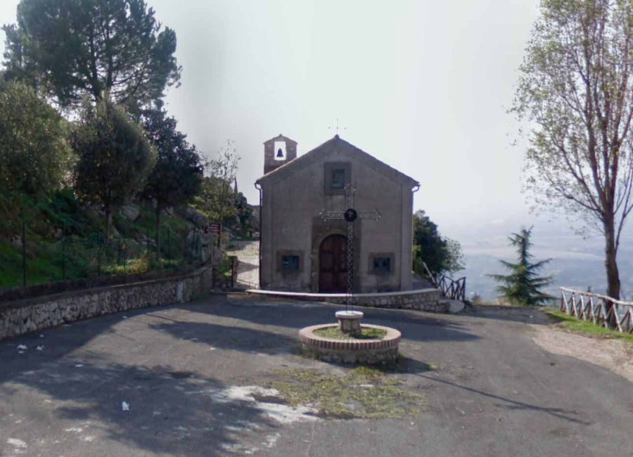 Vista dall'inizio viale