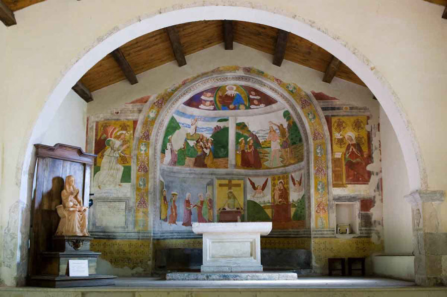 Abside con affreschi del XVI secolo