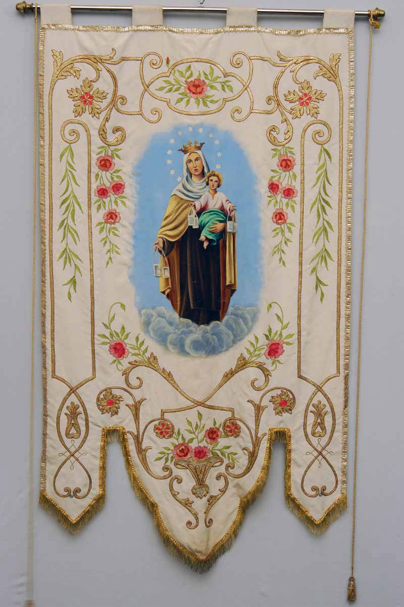 Stendardo processionale con Madonna del Carmelo